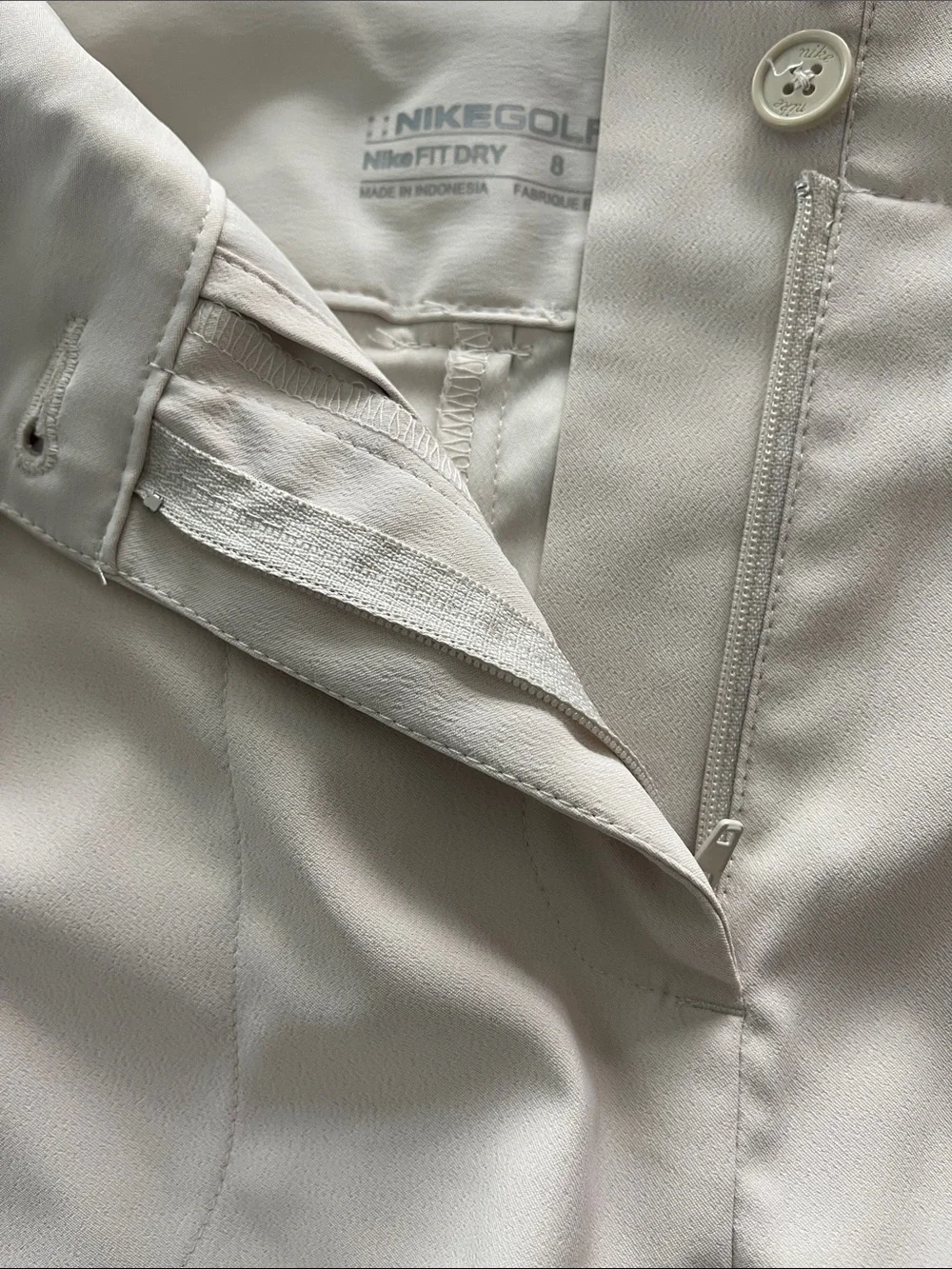 Nike Golf Dri-FIT Beige Golf Skort Women’s Size 8 Athletic Performance (EUC)